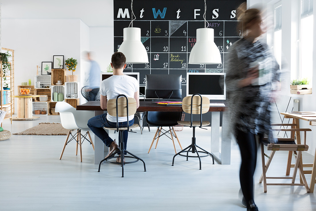 coworkers-in-office-PJZUWUT.jpg
